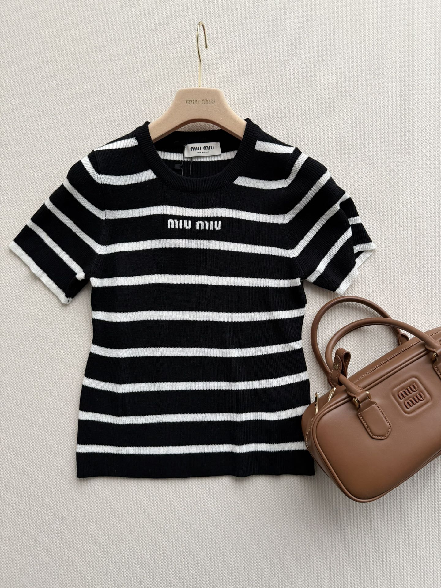 Women's short sleeves